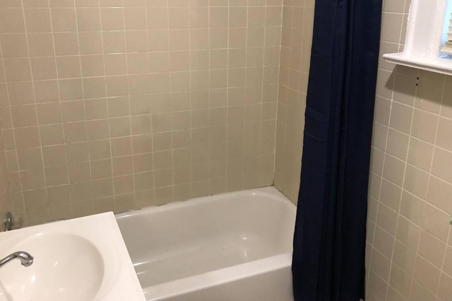 Apartment Private With 1 Bedroom And 1 Bathroom And Free Wi-fi *
